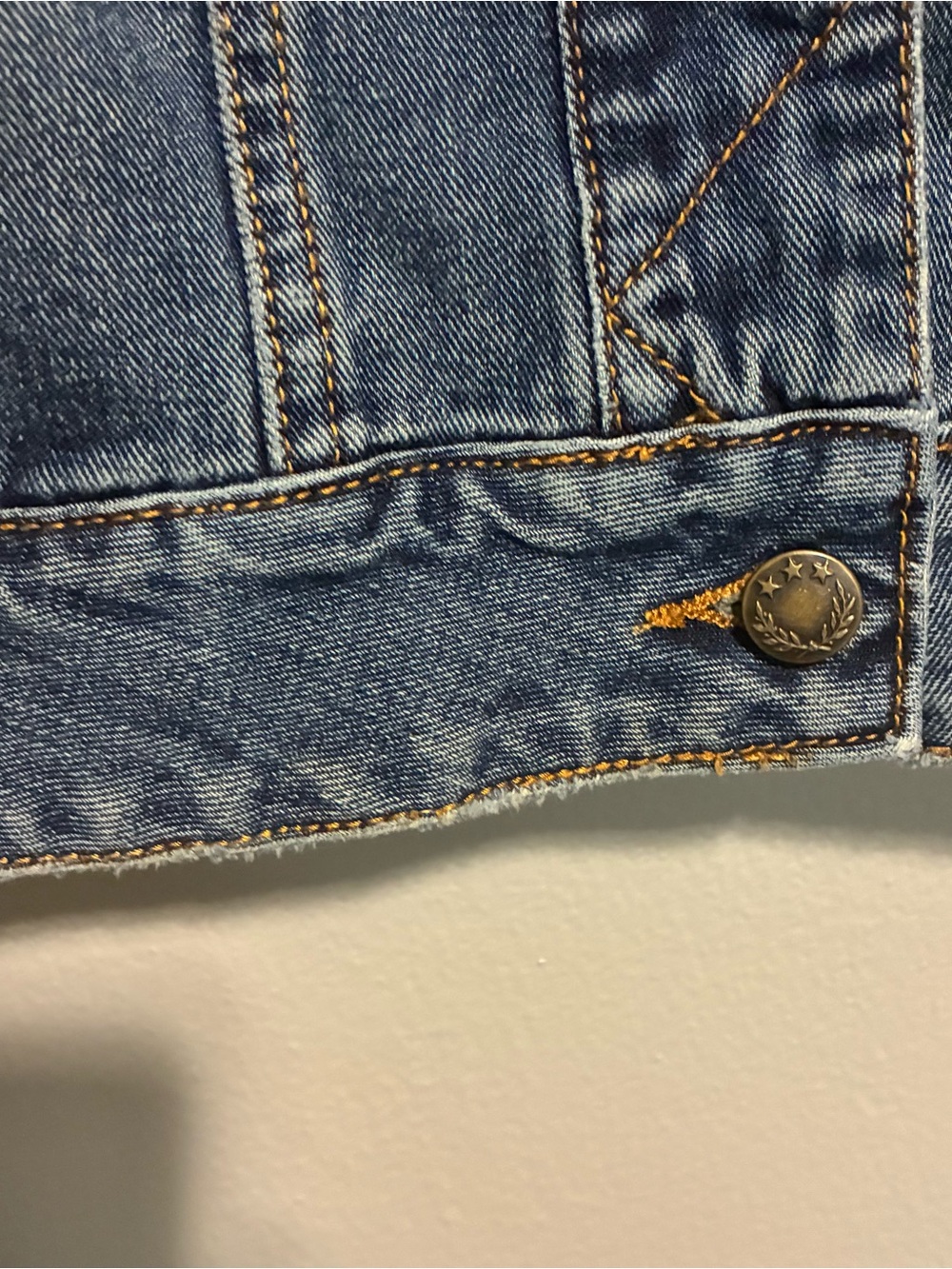 Free People Denim Jacket Large Blue Jean Jacket Classic Trucker Stretch Casual - Picture 6 of 9